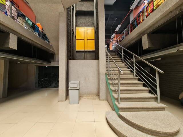 Local / Casa Comercial para Alquiler en Valencia - 4
