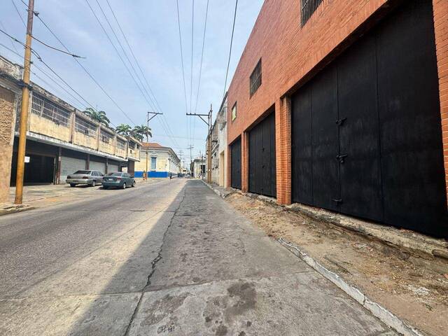 Local / Casa Comercial para Venta en Valencia - 2