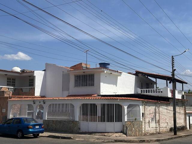 #274309 - Casa para Venta en San Diego - G - 2