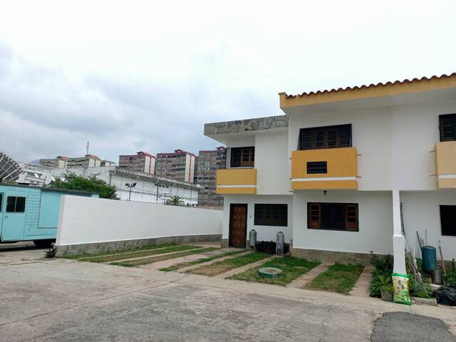 #25240 - Townhouse para Venta en  Naguanagua - G - 2