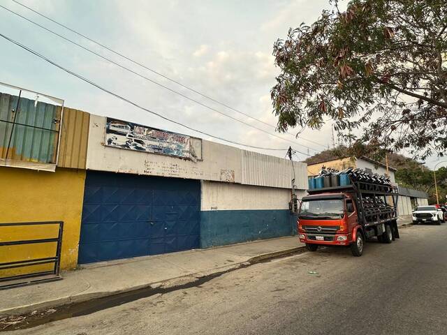 #275544 - Galpón para Alquiler en Valencia - G - 1