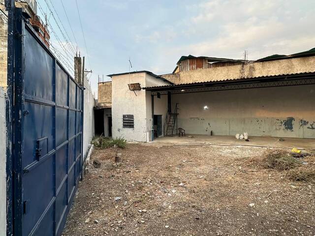 Alquiler en Avenida Lara - Valencia
