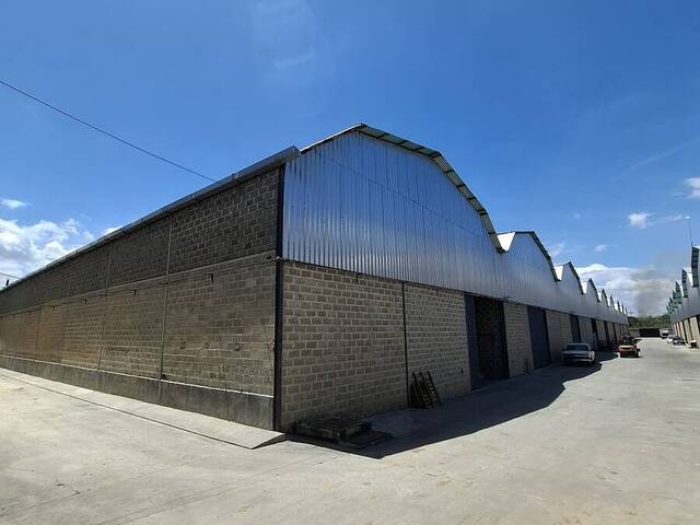 Venta en Zona Agro Industrial El Recreo - Valencia