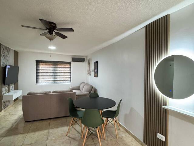 Venta en La Abadia - San Diego