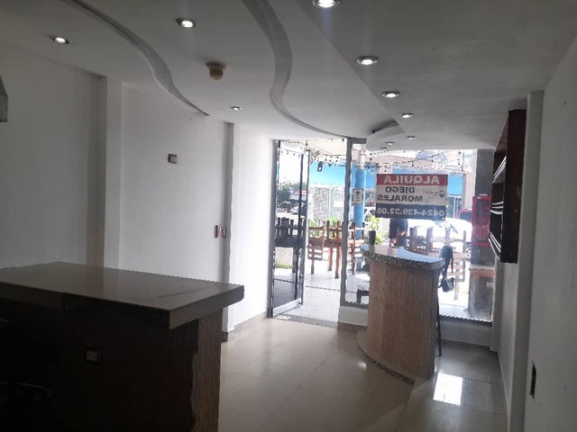 Local / Casa Comercial para Alquiler en Los Guayos - 5