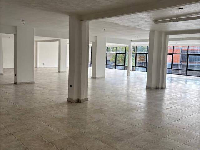 Alquiler en Av. Bolivar - Valencia