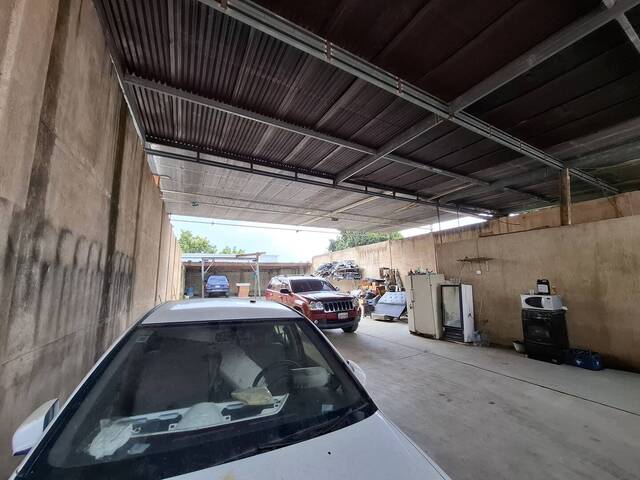 Galpón para Venta en Valencia - 4