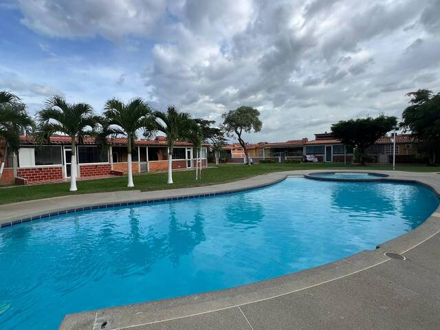 Venta en Valle de Oro - San Diego