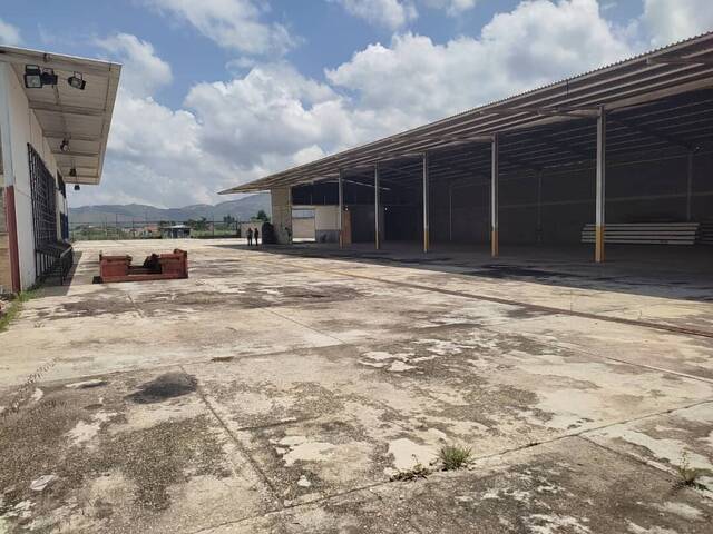 Venta en Zona Industrial Municipal Norte - Valencia