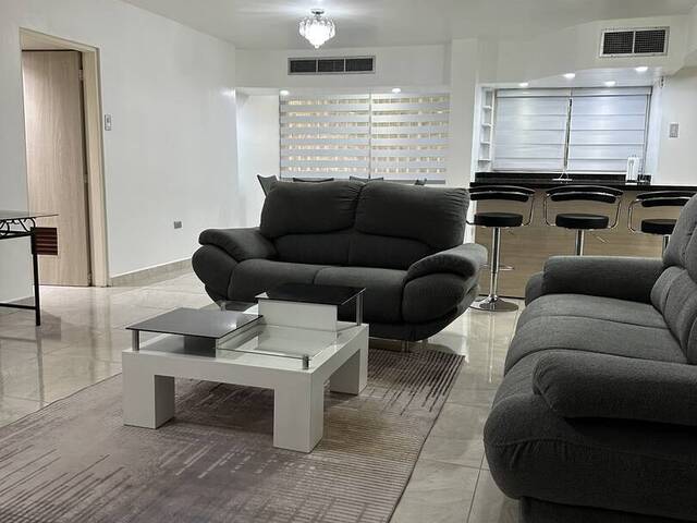 Alquiler en Av, Cuatricentenaria - Valencia