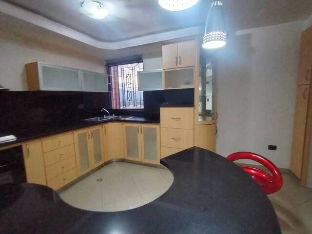 Apartamento para Alquiler en  Naguanagua - 5