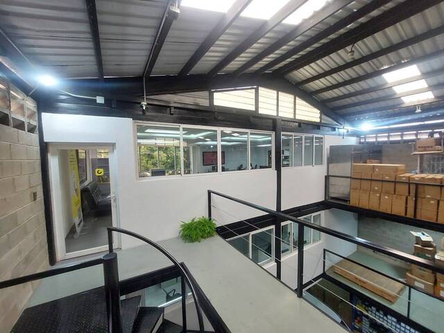 Edificio comercial para Venta en Valencia - 4