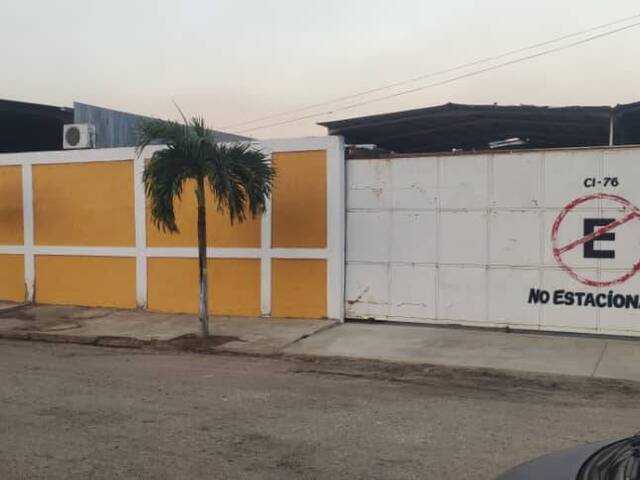 # - Oficina para Venta en Guacara - G - 2
