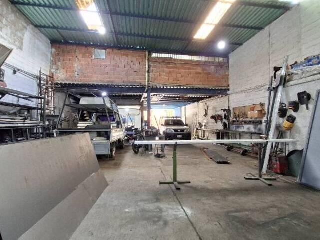 Galpón para Venta en Valencia - 4