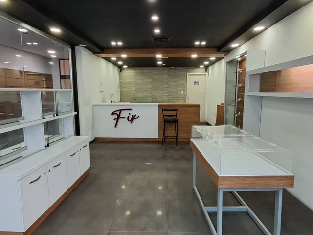 Local / Casa Comercial para Venta en  Naguanagua - 5