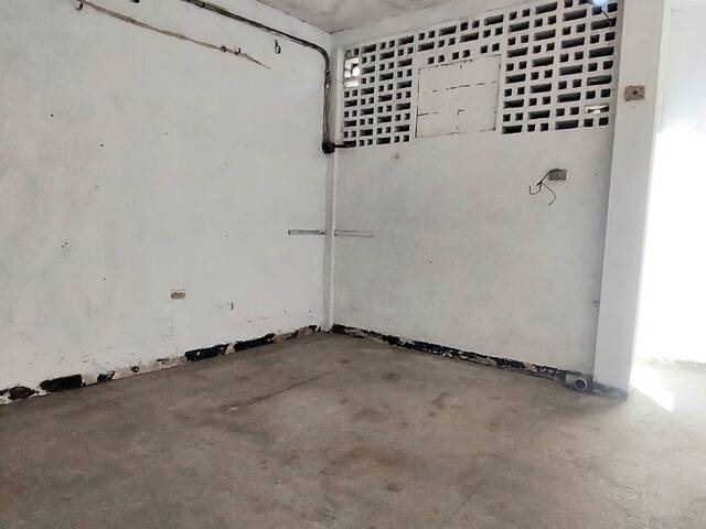 #290899 - Edificio comercial para Venta en Puerto Cabello - G - 2
