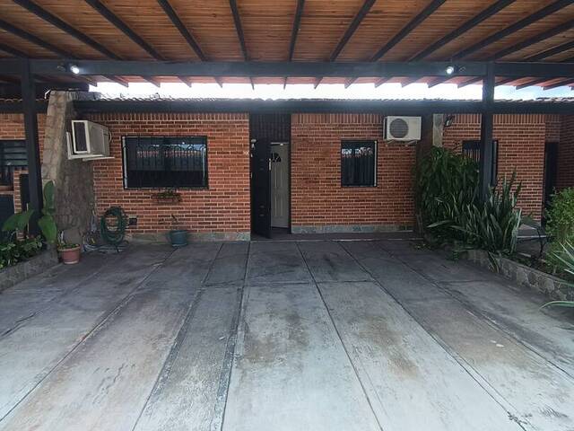 Venta en Tiziana Villas - San Diego