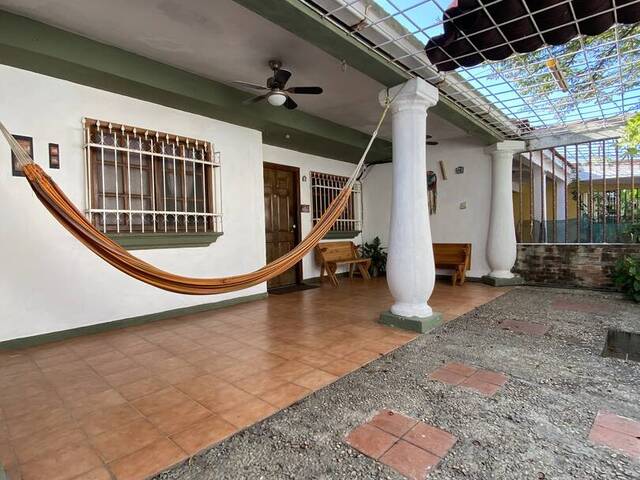Venta en  Las Quintas  -  Naguanagua