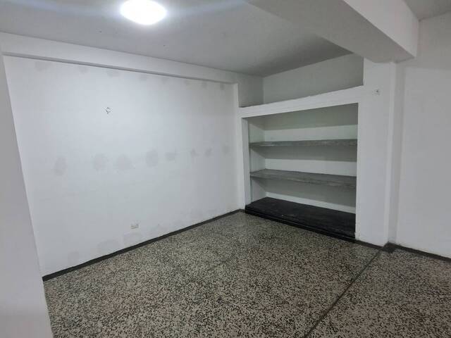 #26989 - Local / Casa Comercial para Alquiler en Valencia - G - 2