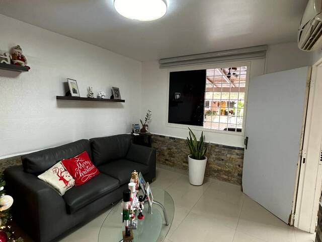 #27140 - Townhouse para Venta en San Diego - G