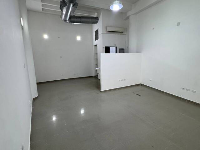 Local / Casa Comercial para Alquiler en Valencia - 4