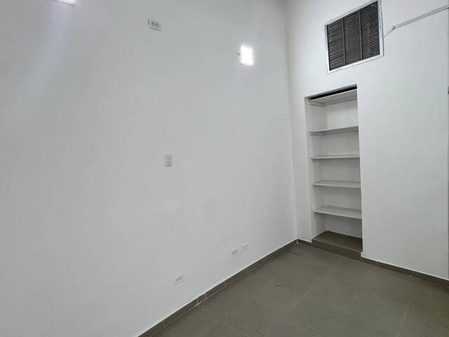Local / Casa Comercial para Alquiler en Valencia - 5