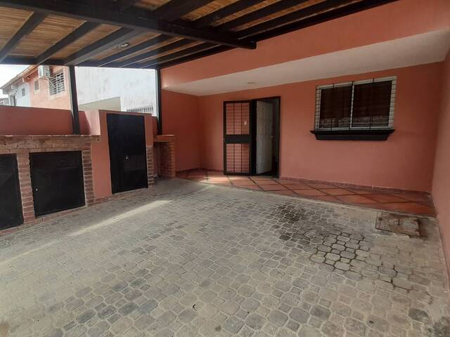 Venta en La Llovizna  -  Naguanagua