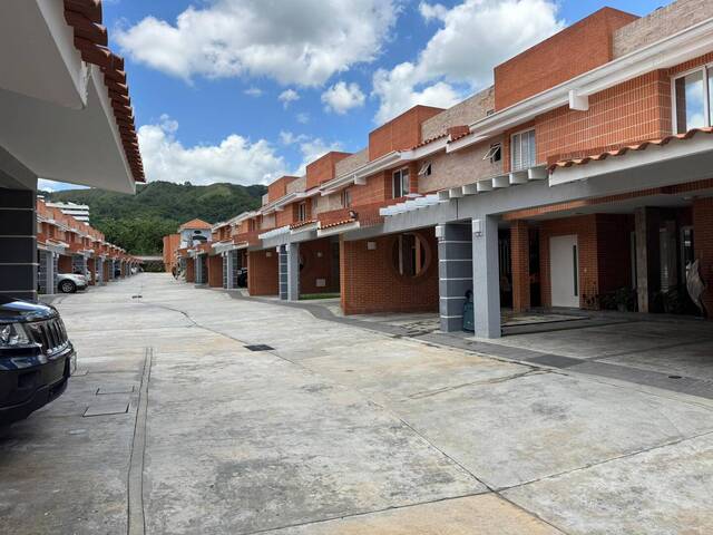 Venta en Valles de Camoruco - Valencia
