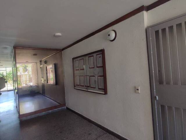 #27622 - Apartamento para Alquiler en  Naguanagua - G - 3