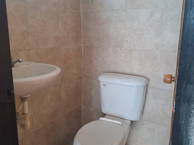 #298746 - Local / Casa Comercial para Alquiler en  Naguanagua - G - 3