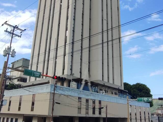Venta en Avenida Cedeño - Valencia