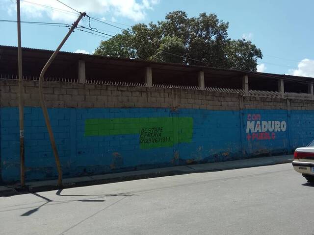 Venta en Los Caobos - Valencia