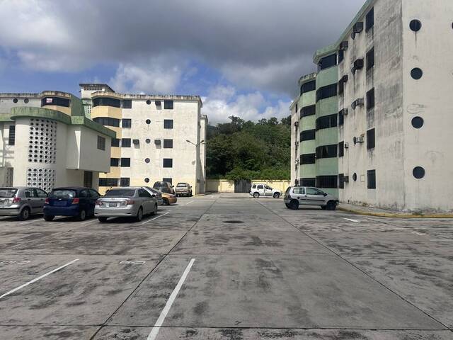 #27735 - Apartamento para Venta en  Naguanagua - G - 2