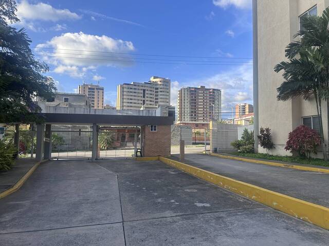#27812 - Apartamento para Venta en  Naguanagua - G - 2