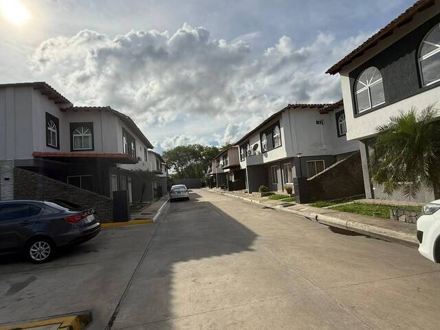 Townhouse para Venta en San Diego - 3