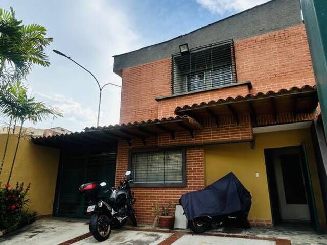 #303169 - Townhouse para Venta en  Naguanagua - G - 1