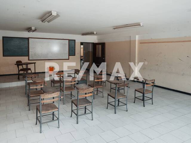 Edificio comercial para Venta en Valencia - 4