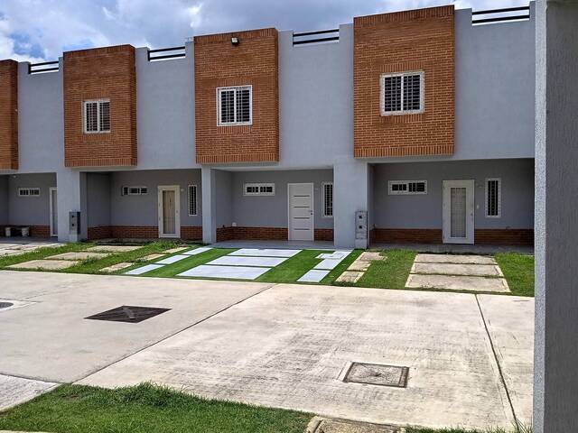 #304459 - Townhouse para Venta en  Naguanagua - G - 1