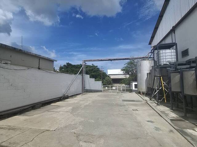 #305862 - Galpón para Alquiler en Valencia - G - 1