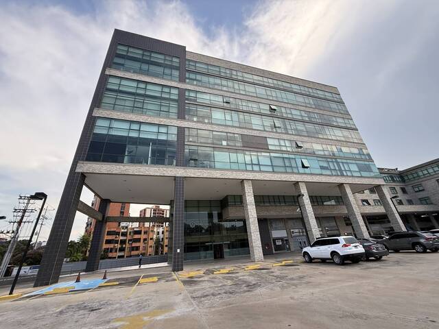 #306557 - Oficina para Alquiler en  Naguanagua - G - 1