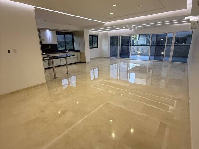 # - Apartamento para Venta en  Naguanagua - G - 3