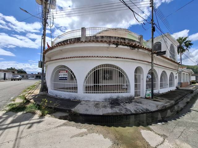 #306797 - Casa para Venta en San Diego - G - 2