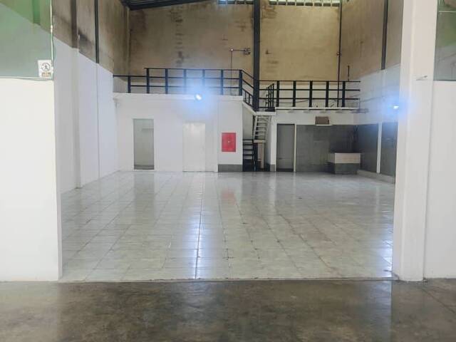 #28514 - Galpón para Alquiler en Valencia - G - 2