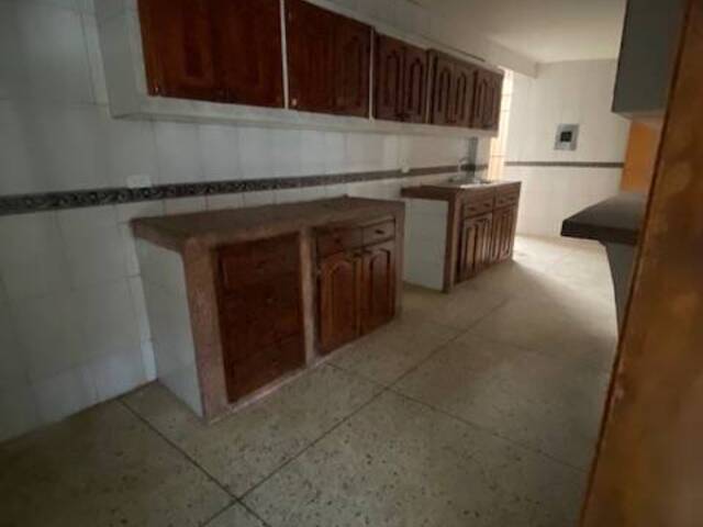 Edificio comercial para Venta en Guigue - 4