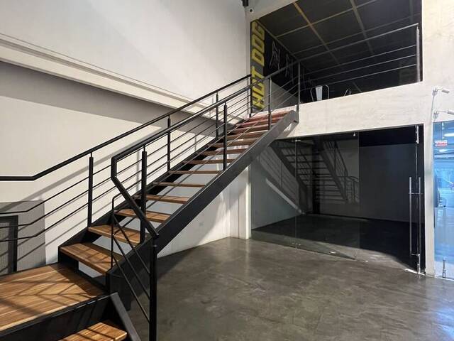 #28599 - Local / Casa Comercial para Alquiler en Valencia - G - 3