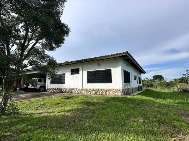 #28672 - Casa para Venta en Tocuyito - G - 3