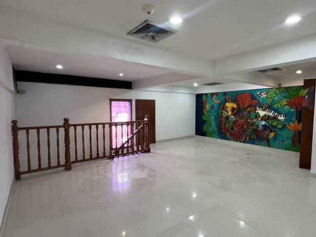 Local / Casa Comercial para Venta en San Diego - 4