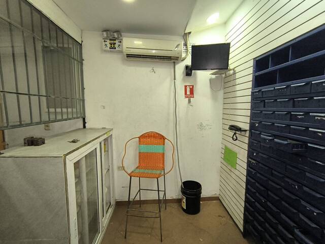 Local / Casa Comercial para Alquiler en Valencia - 4