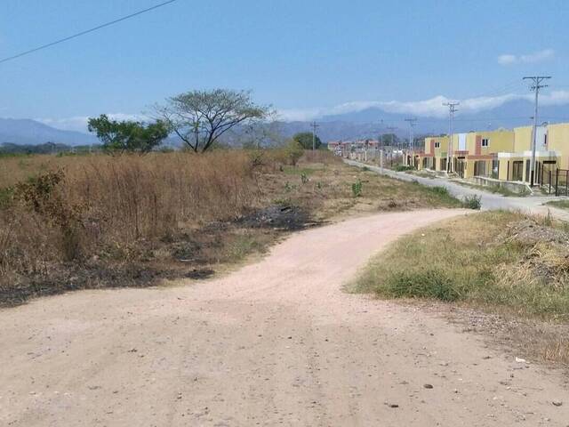 Terreno para Venta en Valencia - 2