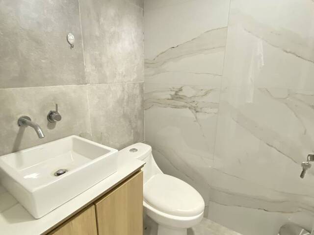 Local / Casa Comercial para Venta en Valencia - 4
